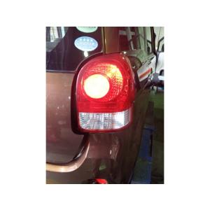 ポルテ DBA-NCP141 右テールランプ 4U3  81551-52B20