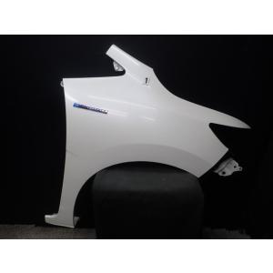 フィット DAA-GP5 右フロントフェンダー NH875P  60211-T5R-A00ZZ