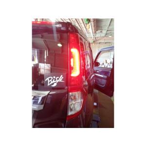 ルーミー DBA-M900A 右テールランプ X07  81550-B1380