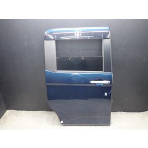 ルーミー DBA-M900A 右リアドアASSY B82  67003-B1101