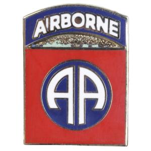 ピンバッジ AIR BORNE アーミー 第82空挺師団 アメリカ陸軍 ピンズ ミリタリーバッジ ミリタリーバッチ 記章 徽章｜revolutjp