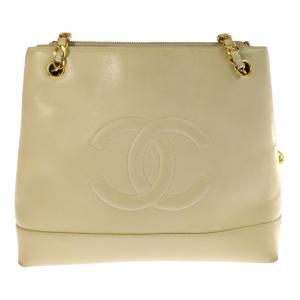 CHANEL（シャネル） 草間彌生 ココマーク 片耳 フェイクパール