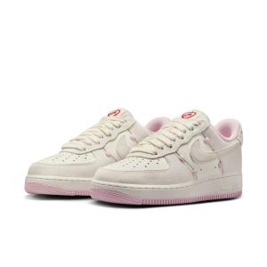 WMNS AIR FORCE 1 ’07 LX "VALENTINE’S DAY" HV5992-111 （セイル/セイル/ピンクフォーム/セイル）の商品画像