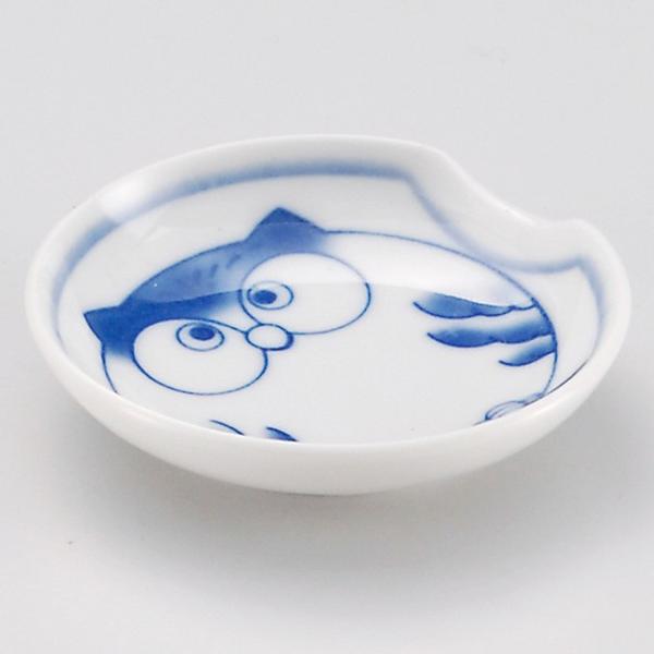 和食器 小さなふくろう箸置小皿 9.3×9cm 豆皿 お醤油 プチ うつわ 陶器 カフェ おしゃれ ...