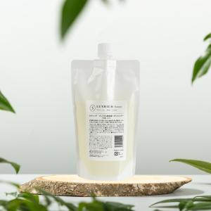 ラグリッチ プレミアム美容液ヘアシャンプー フローラルリリー 本体