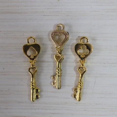 【3営業日以内に発送】デザインアクセサリーパーツ・ロマンスキー【ハート・クローバー・スペード・フラン...