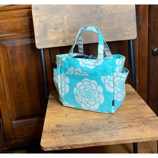 ほにや  イロハニホニヤ  外ポケピクニックバッグ みずいろ　ぽんぽん菊　トートバッグ　手提げバッグ...