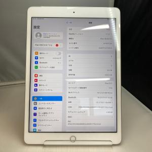 iPad8 32GB au版SIMフリー シルバー Cランク品｜ringodou-um