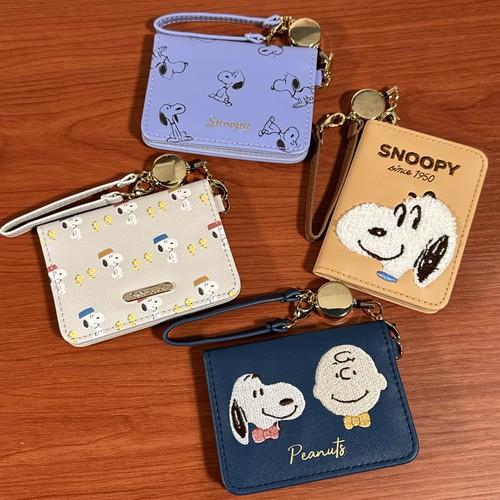 送料無料 ピーナッツ/スヌーピー オープンパスケース SPQQ-066-9 /パープル グレー ベー...