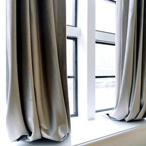 電磁波シールド【カーテン】1枚入り 140×98cm（カーテンクリップ付き