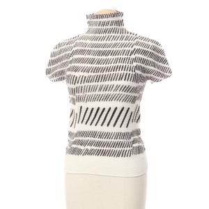 【中古】ミー イッセイミヤケ me ISSEY MIYAKE 2018年春夏 プリーツ加工 ハイネックカットソー ブラウス ホワイトxブラック【サイズFREE】｜ritagliolibro