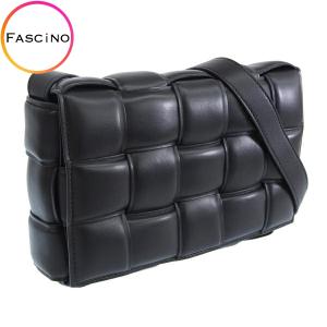 BOTTEGA VENETA ブラックレザーショルダーバッグ BOTTEGA VENETA（ボッテガ・ヴェネタ） バッグ レディース ショルダー