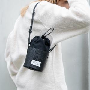 Maison Margiela メゾンマルジェラ 黒のレザーショルダーバッグ MAISON MARGLELA＜メゾンマルジェラ＞ ショルダーバッグ