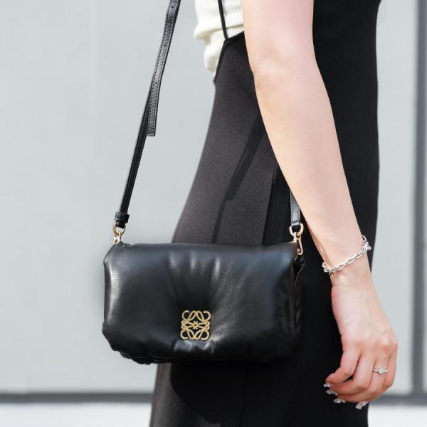 ロエベ LOEWE ショルダーバッグ レディース パファー ゴヤバッグ ミニ クロスボディ 斜めがけ