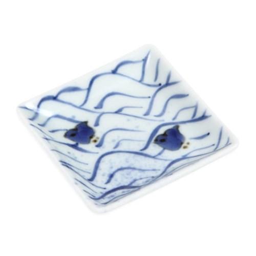 有田焼 小皿 おしゃれ | 染付 吹墨波千鳥 正角姫小皿 | そうた窯 | 和食器 豆皿 醤油皿 薬...