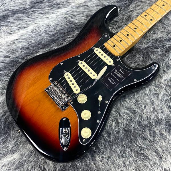 Fender Vintera II &apos;70s Stratocaster 3-Color Sunbur...