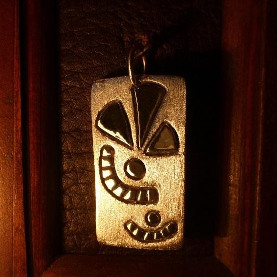 銀画「多くの幸せ　多くの笑顔」