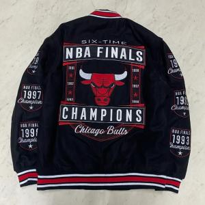 シカゴ ブルズ ジャケット スタジャン BULLS NBA 赤 レッド バスケ