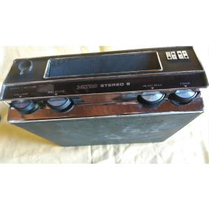 FM/AM内蔵。極めつきナショナル8トラックカーステレオ 中古