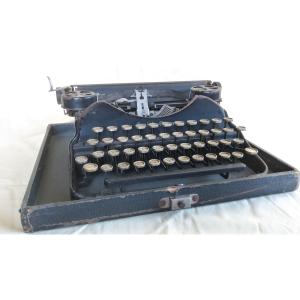 古い米国スミスコロナ社のタイプライター中古