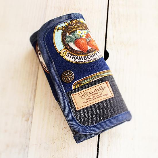 キーケース アンティーク柄 いちご 4連 3つ折り 鍵ホルダー