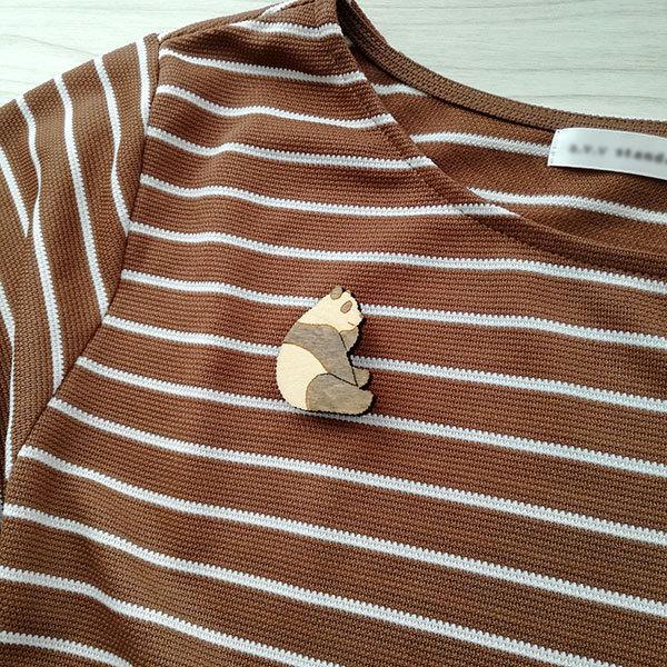 ブローチ 木製 パンダ 木のブローチ パンダグッズ パンダのアクセサリー