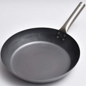 鉄フライパン 26cm チタン柄 HANAKO 打出し 2.3mm 日本製 （ IH対応