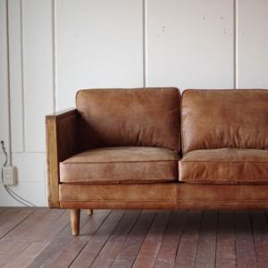 完売いたしましたヴィンテージレザーとウッドのソファー 3P 英国