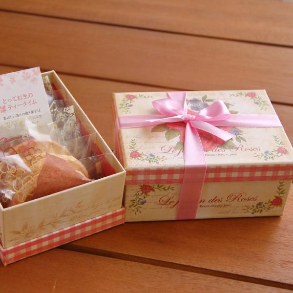 人気　ピンクローズガーデン　クッキー８枚入り　ホワイトデー　