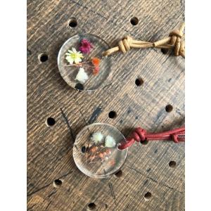 ネックレス会　固まるハーバリウム    円　ペンダント　１個