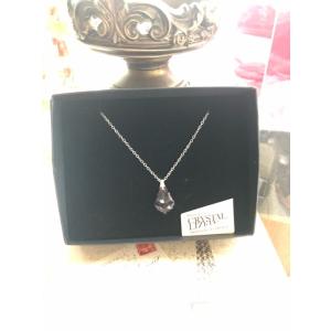 スワロフスキークリスタル　ネックレスパープル