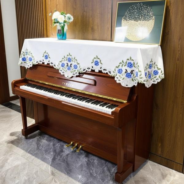送料込み：ピアノカバー /80Ｘ210ｃｍ　　刺繍系　