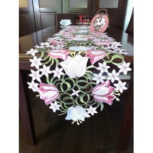 ピンクのチューリップの花 カットワーク刺繍　テーブルランナー　32Ｘ175cm＃1123