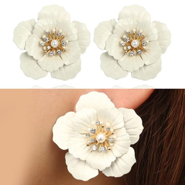 ピアス 花 フラワー 大きい パール ラインストーン ビジュー ビンテージ アクセサリー 大人 可愛...