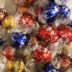 リンツ リンドール チョコ 4種類 300g（24個） バラ売り お試し ポイント消化 LINDT LINDOR｜あーるある