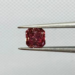 FANCY RED 0.44ct SQ/RT2...の詳細画像3