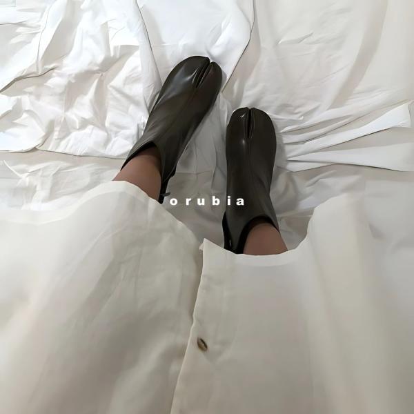 ブーツ 足袋ブーツ タビ ミドル丈 ショートブーツ ジッパ−