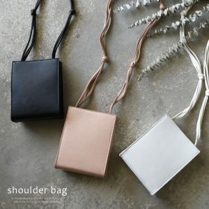 ショルダーバッグ レディース コンパクト 鞄 カバン かばん BAG スクエア スクエアバック 斜めがけ ミニバッグ 肩掛け ミニ 小さめ