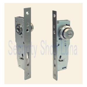 ＭＩＷＡ　Ｕ９ＳＬ７７-2シルバー色（彫込引戸錠　外側：シリンダー　内側：サムターン無し）【在庫品】