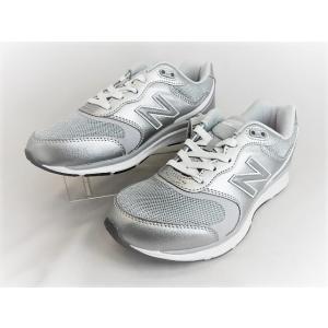 SALE特価　レディス◆ニューバランス WW880 SS4 シルバー/2Eウォーキング/在庫一掃処分アウトレット