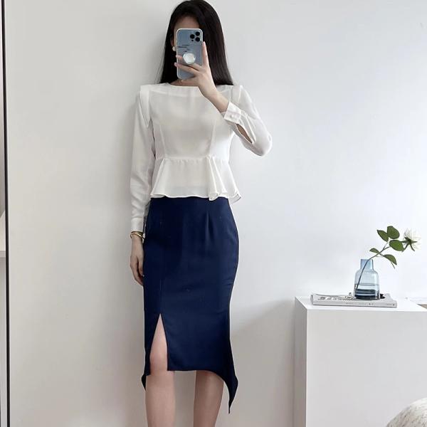 白シャツ レディース 長袖 スリット カジュアルシャツ 無地 女性ブラウス フレア かわいい オシャ...