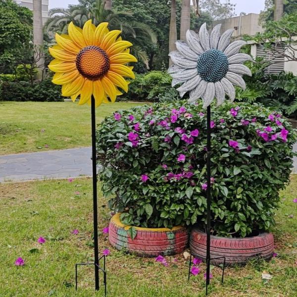 ひまわりの風車 風車 ガーデンオーナメント 回転 可愛い おしゃれ 回る 夏向き ガーデニング 海辺...