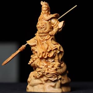 関羽雲長 三国志 関羽像 武士像 置物 オブジェ 縁起物 風水 幸運 開運 昇進 像 自然崖 柏木 木彫り 厄除け 縁起物 健康運 仕事運 家庭運 寝室 風水 運 開運
