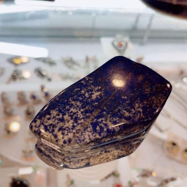 希少 高級 ラピスラズリ アフガニスタン産 極上石 約395g 天然無着色 磨き原石 誕生石 天然石...