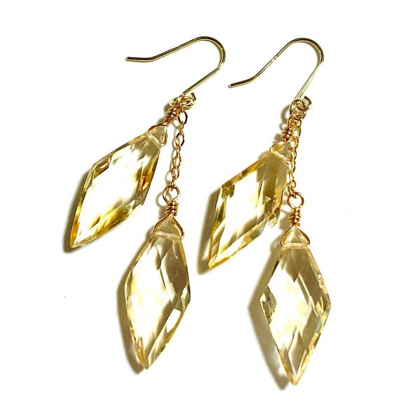 【Rvaru】 K18 シトリン ピアス イヤリング ダイヤカット ダブルタイプ フックピアス 黄水...