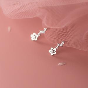 ピアス フラワー 花 小さい キュービックジルコニア シンプル 軟骨 金属アレルギー シルバー シルバー925 アレルギー対応 20G 仕事用 フラワーピアス 花ピアス｜rysshop2