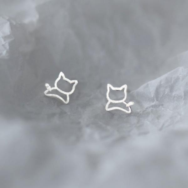 ピアス 猫 ねこ 小さい シンプル 軟骨 金属アレルギー シルバー 小さめ ミニ シルバー925 ア...