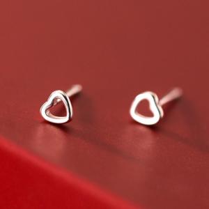 ピアス ハート 小さい シンプル 軟骨 金属アレルギー シルバー 小さめ ミニ シルバー925 アレルギー対応 20G 仕事用｜rysshop2