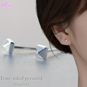 四角錐の小さいシルバーピアス シルバー925 シンプルピアス 四角錐 3.5mm つけっぱなし ピアス メンズ レディース カジュアル コーデ アレルギー対応 シルバー製｜rysshop2