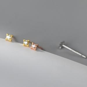 ピアス つけっぱなし 小さい 極小 シンプルシルバー925 アレルギー対応 20G 仕事用｜rysshop